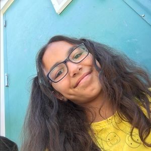 Meet your Posher, Hana